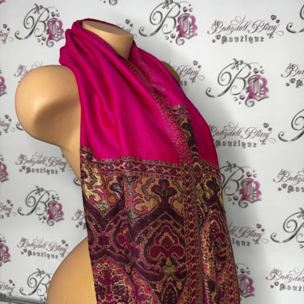 Scarf gold shimmer bright pink Elegant Paisley Shawl in Rich Pink and Gold - Picture 9 of 13